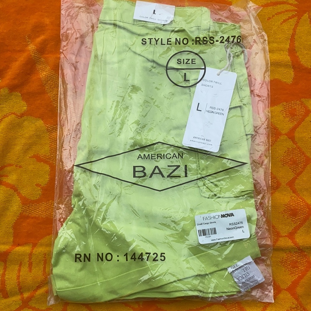 Fashion Nova Dinah Cargo Shorts -Size Large